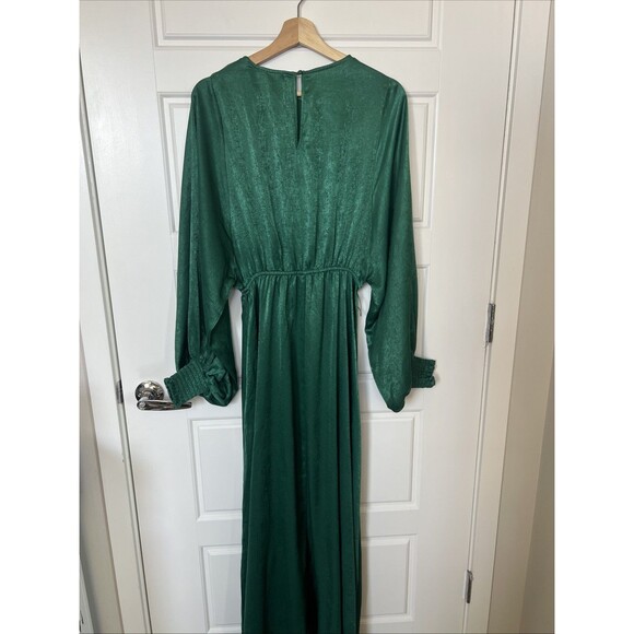 Aura Emerald Green Satin Maxi Dress With A Tie Belt Slit Long Puff Sleeves Small - Picture 7 of 7